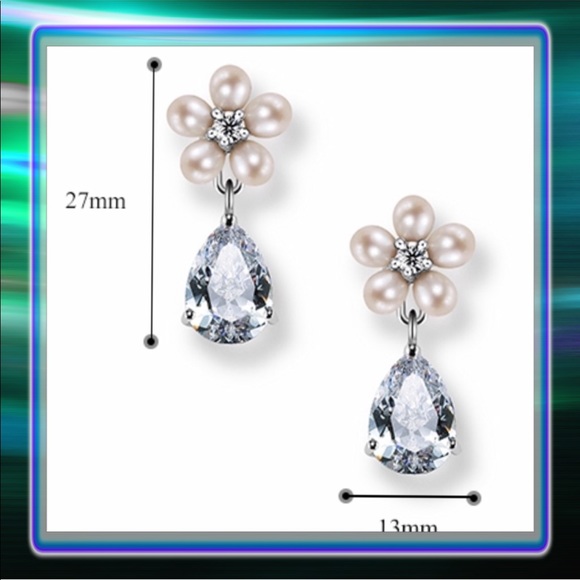 Crystal Earrings - Picture 2 of 8